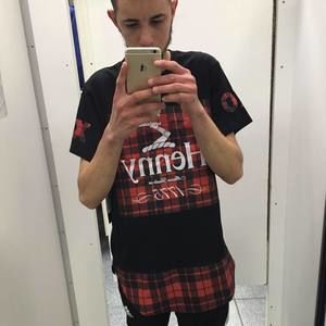 Meet your Posher, Emmanuel